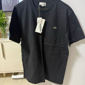 [새상품] 라코스테 블랙 반팔 티셔츠 M사이즈