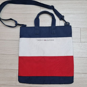 타미힐피거 크로스백 - 초등생용(세븐일레븐 반값택포)