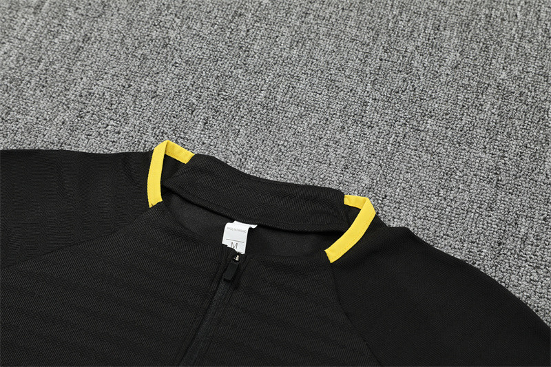 (새상품)2526 맨유 긴팔트레이닝복 축구유니폼 블랙옐로우블루 이미지