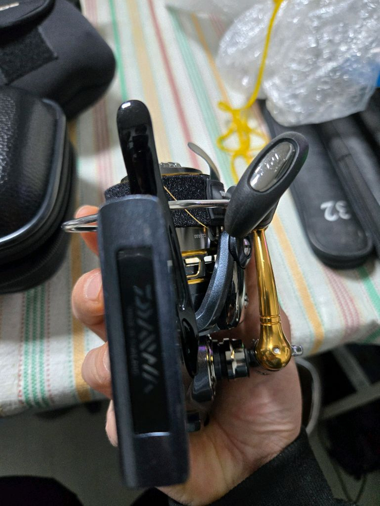 다이와 플레이소 2500 LBD 낚시릴 이미지