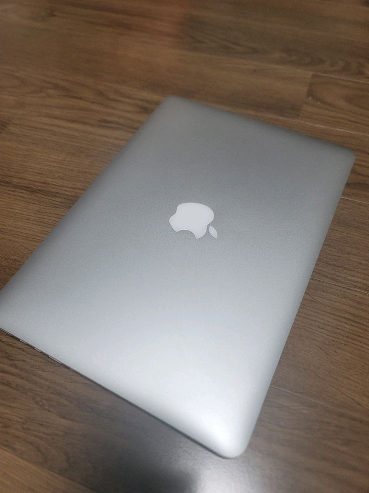 맥북프로 13인치 8GB/256GB 이미지