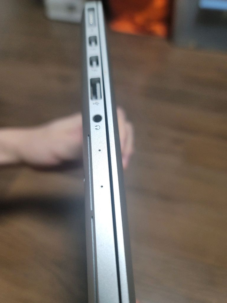 맥북프로 13인치 8GB/256GB 이미지