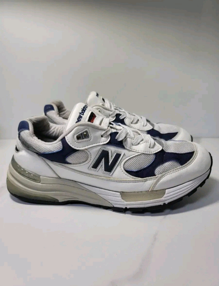 뉴발란스 정품 992 USA 화이트 네이비 275--1