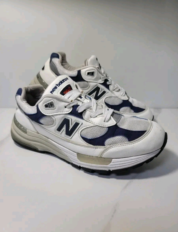 뉴발란스 정품 992 USA 화이트 네이비 275--4