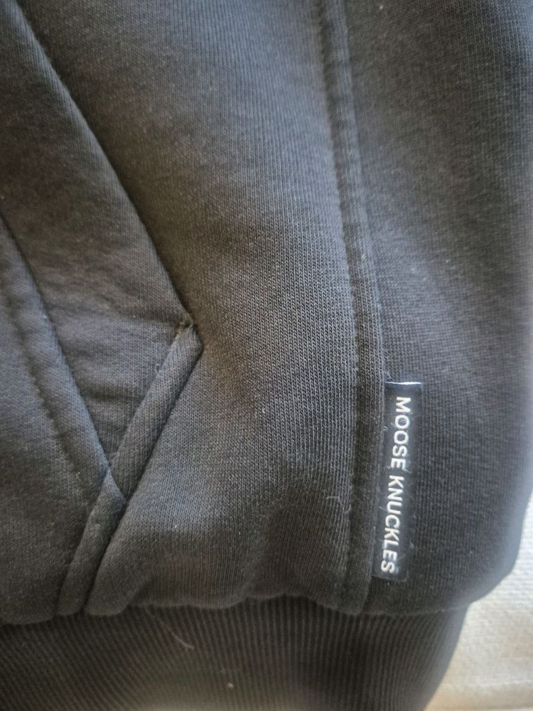 무스너클 버니스웨터 3 블랙 (L size) 이미지