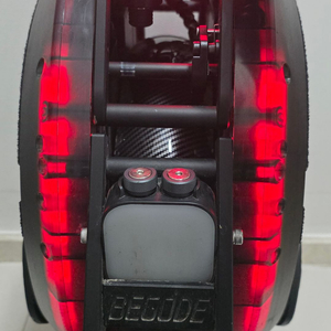 외발전동휠 BEGODE C8 팝니다.