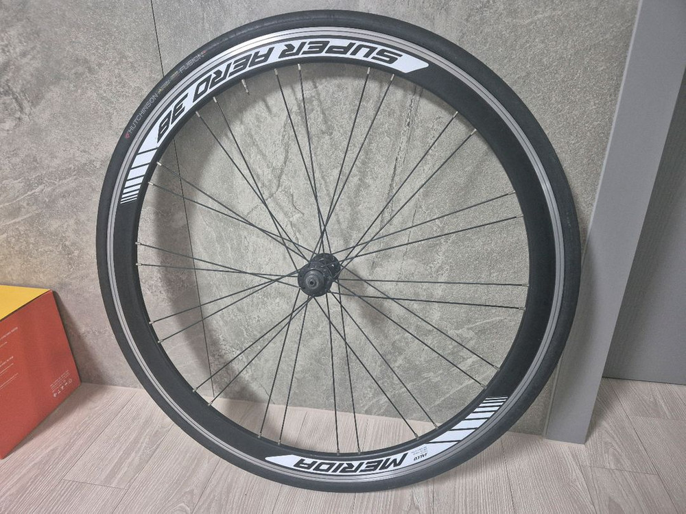 메리다 슈퍼 에어로 휠셋. 림브레이크 로드 11단 휠셋--1