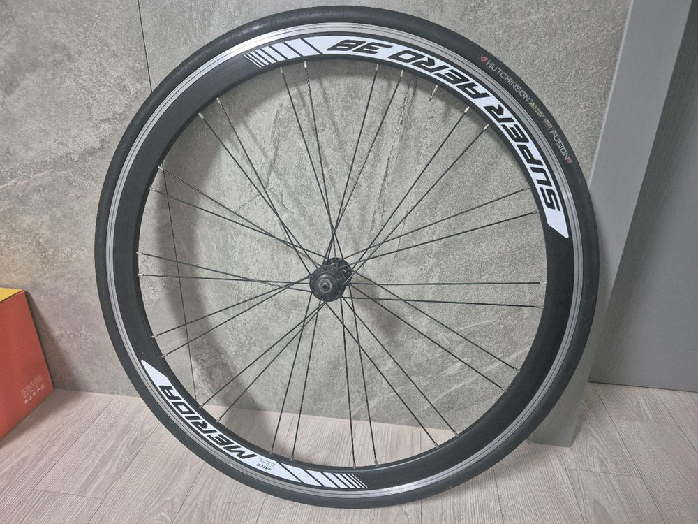 메리다 슈퍼 에어로 휠셋. 림브레이크 로드 11단 휠셋--2