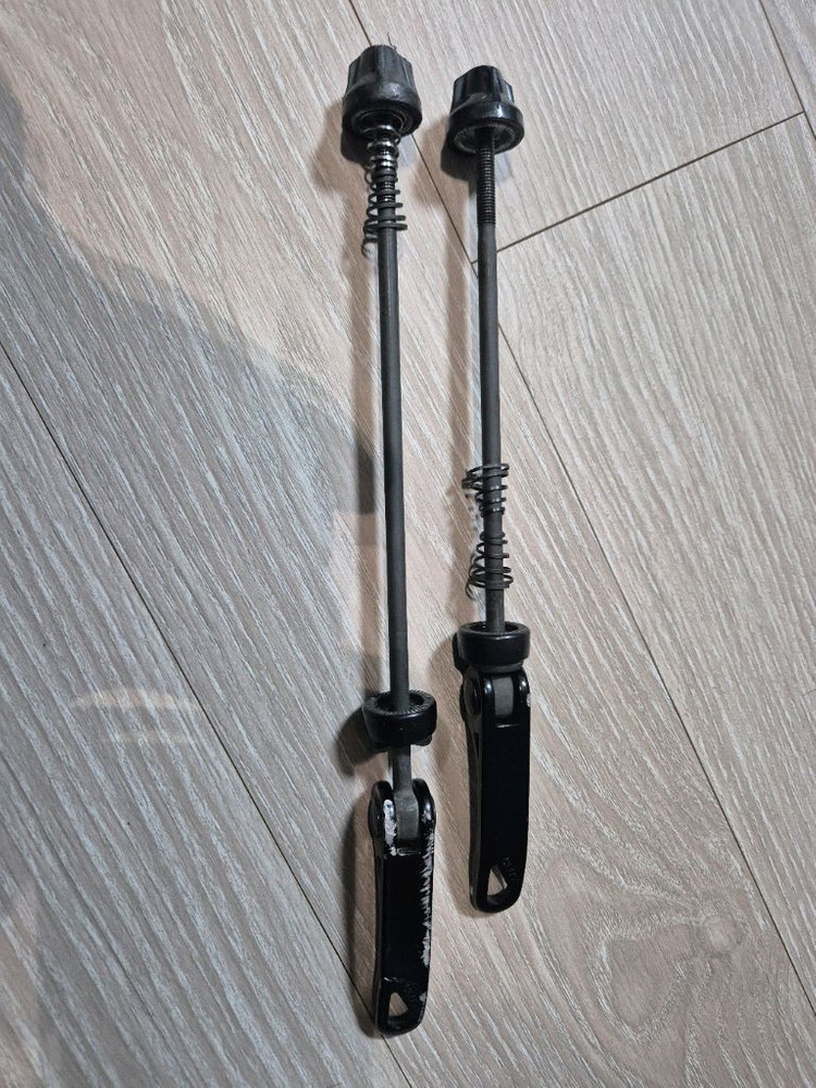 메리다 슈퍼 에어로 휠셋. 림브레이크 로드 11단 휠셋--9