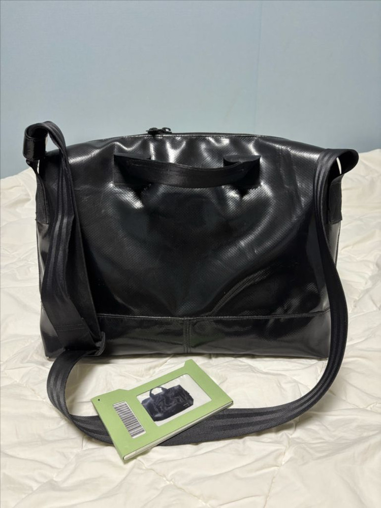 프라이탁 로이 올블랙 이미지