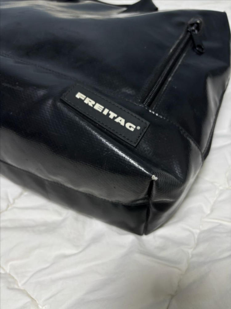 프라이탁 로이 올블랙 이미지