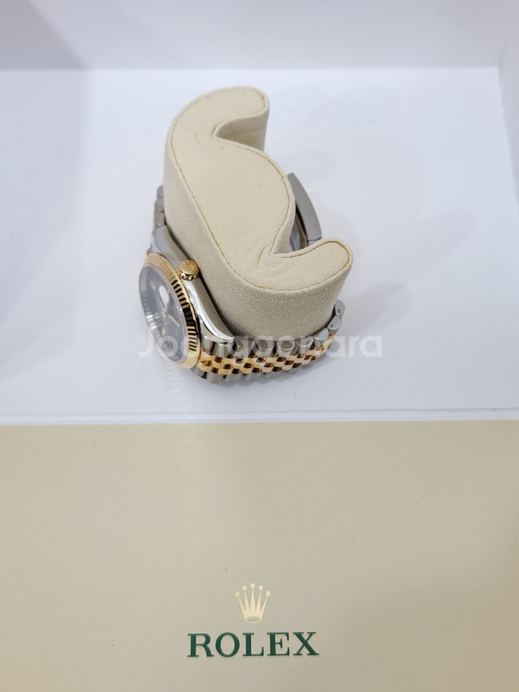 롤렉스 데이트저스트 윔블던 36미리. 모델 번호 126233 (옐로우골드)--3