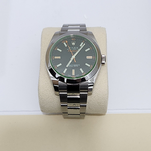 롤렉스 밀가우스 그린 40미리. 모델 번호 116400GV