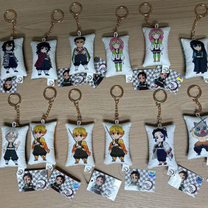 귀칼 프린팅 쿠션 키링!젠이츠,무이치로, 오바나이 이구로, 미츠리, 기유, 탄지로, 이노스케, 사네미,교메이,시노부 이미지