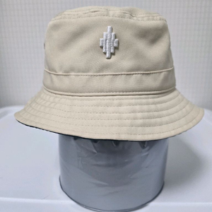 마르셀로 불론 버킷햇