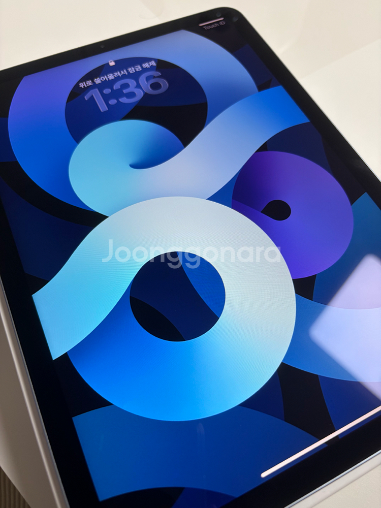 아이패드 에어4세대+애플펜슬 2세대+매직키보드--2