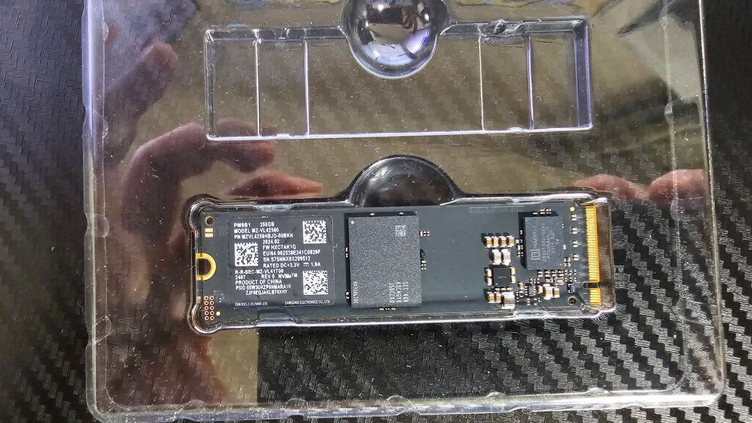 크루셜 Crucial T500 2TB (방열판포함)--3