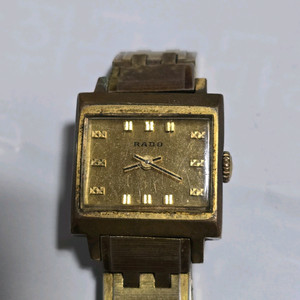 라도 빈티지 금장 시계