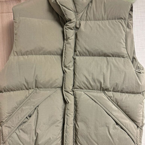인더로우 패딩베스트 2사이즈(100) 올리브색상