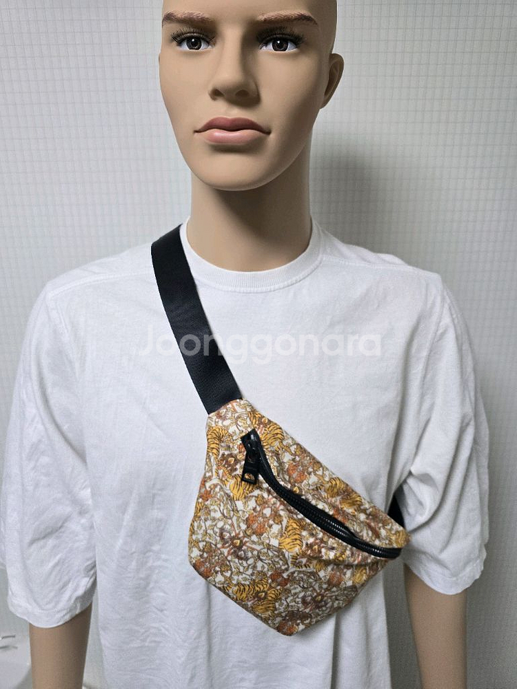 오니츠카타이거 웨이스트파우치 힙색--2