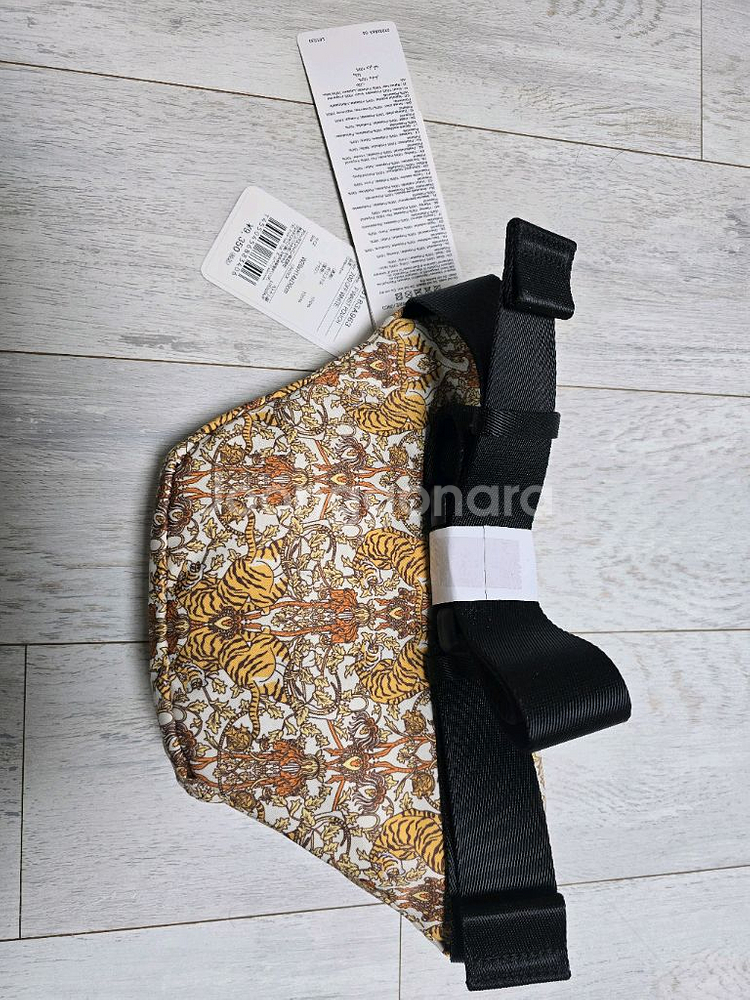 오니츠카타이거 웨이스트파우치 힙색--4