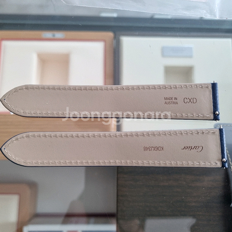 까르띠에 롱드솔로 L 로얄 블루 송아지 가죽줄 20mm--2