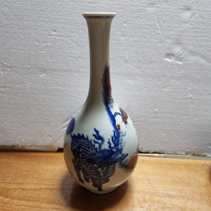 청화백자 용충호 진사 주병 이미지