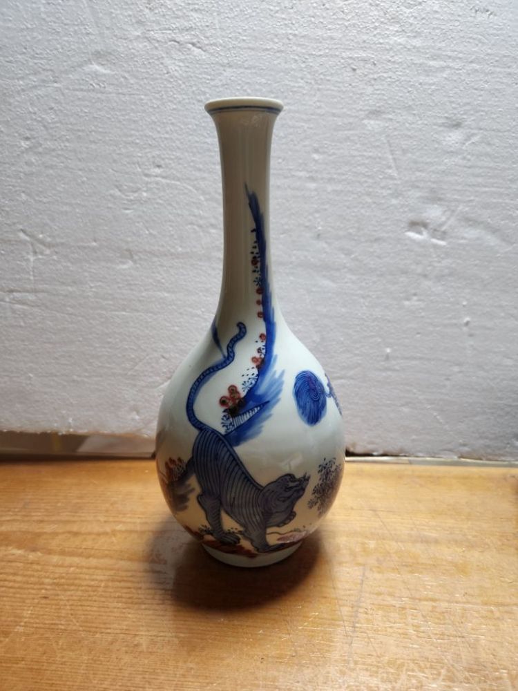 청화백자 용충호 진사 주병 이미지