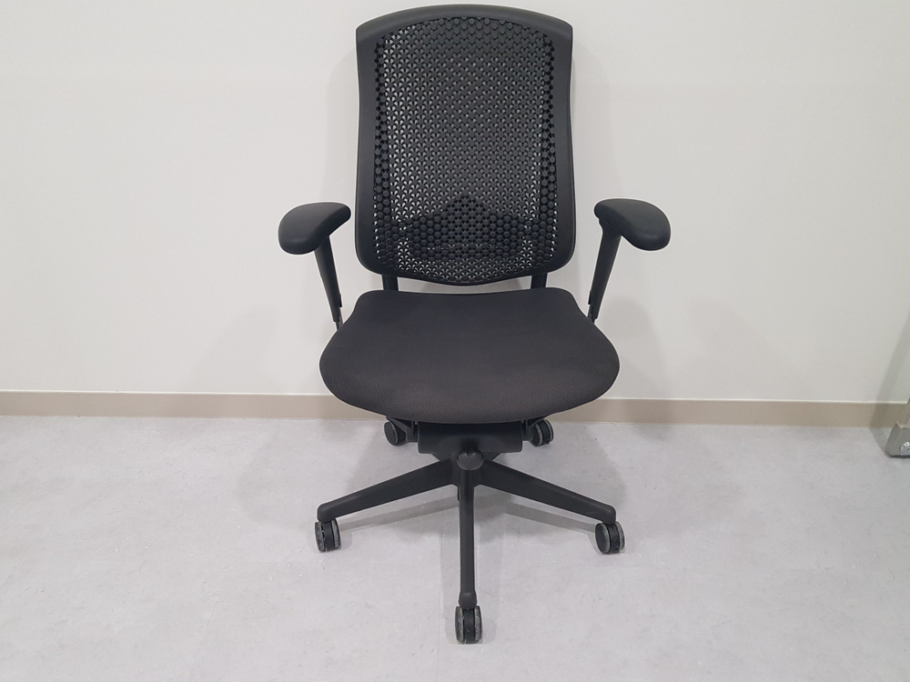 수입명품의자 띵크체어 셀르체어 비트라체어 하워즈체어 판매합니다. 이미지