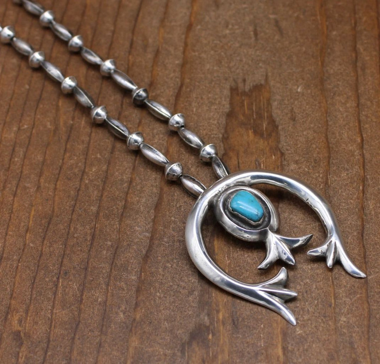 1900s 빈티지 네이티브아메리칸 나바호 나자 실버 목걸이--2