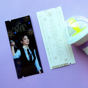 아이유 더 골든 아워 홀로그램 셋리스트 스페셜 티켓 미개봉 이미지