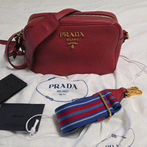 정품) 프라다 크로스백 / 마지막 가격내림
