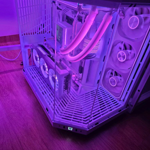 y70 정품 디스플레이 화이트 삽니다.