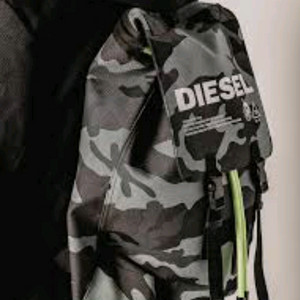 디젤 볼파고 리미티드 밀리터리 디젤 로고 백팩<일본구입>