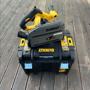 디월트 무선 플런지쏘 판매합니다