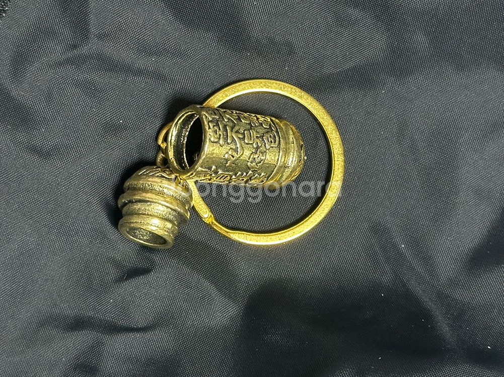 금색 통 디자인 키링--2