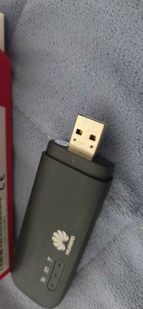 화웨이 e8732 LTE 라우터--4