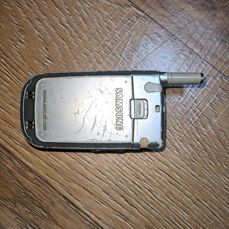 삼성 폴더폰sch.x600d--1