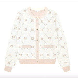 에스까다 아이보리 가디건 L사이즈