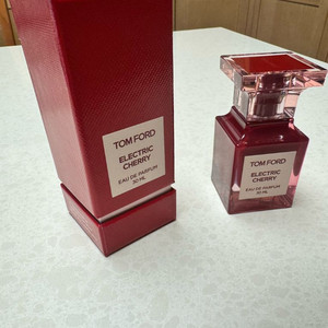 톰포드 일렉트리 체리