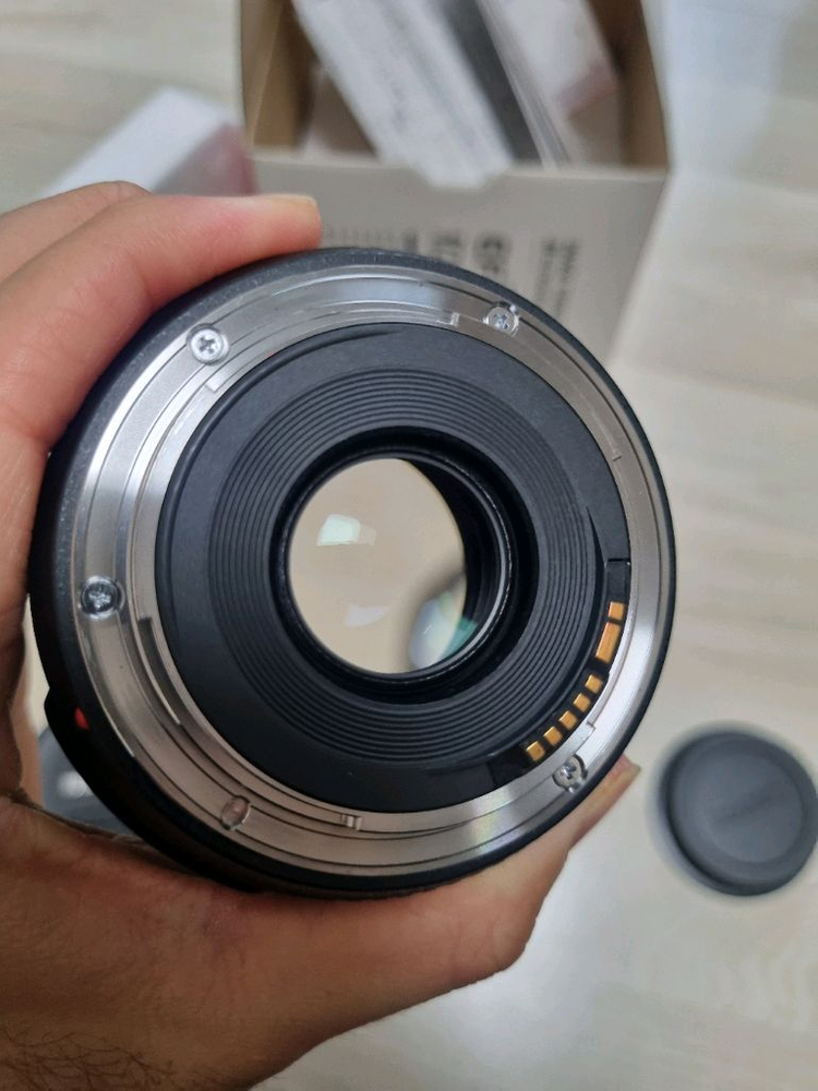 캐논 EF 35mm F2 IS USM 사무방 판매합니다.--3