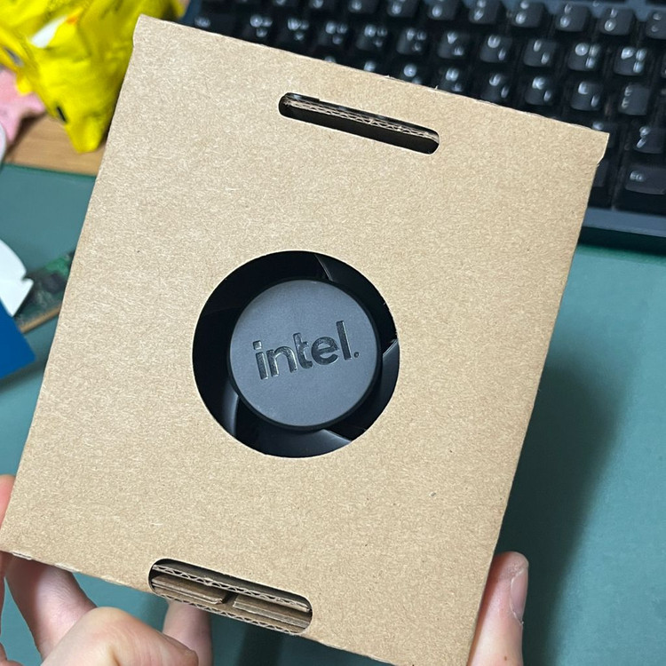 사무용 컴퓨터 및 부품--7