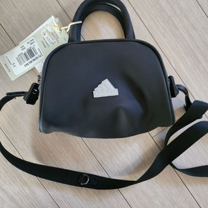 아이다스 미니가방(새상품)나이키 뉴발란스 아식스 노스페이스