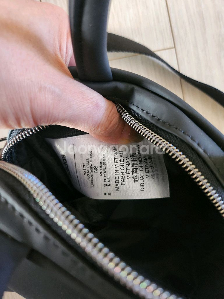 아이다스 미니가방(새상품)나이키 뉴발란스 아식스 노스페이스--2