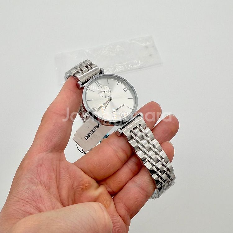 새상품 미착용 쿼츠 메탈시계 40mm--7