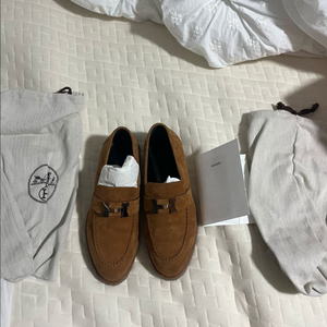 에르메스 스웨이드 로퍼 새상품