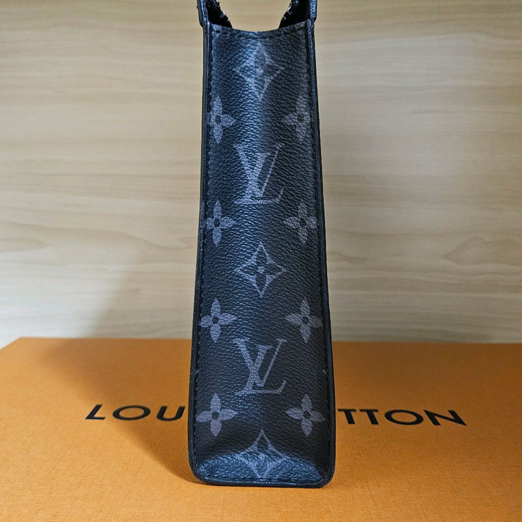 루이비통 리버스 포쉐트 보야주 클러치--3