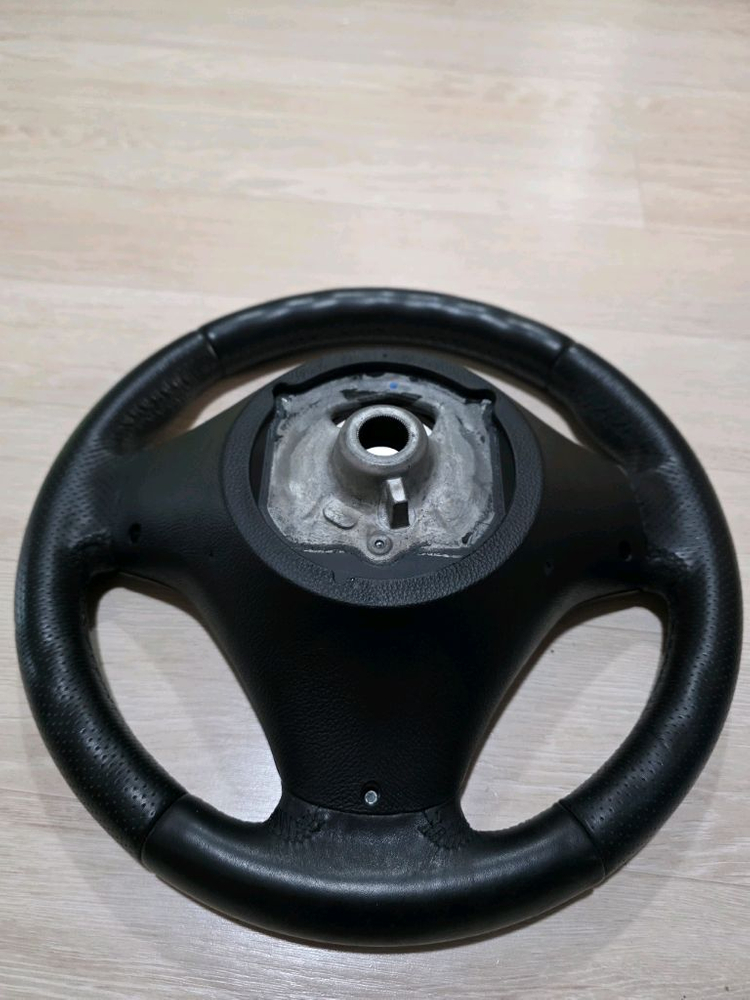 bmw e90 3시리즈 m핸들 팝니다--1