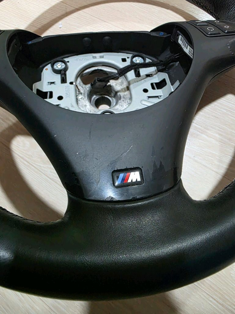 bmw e90 3시리즈 m핸들 팝니다--3