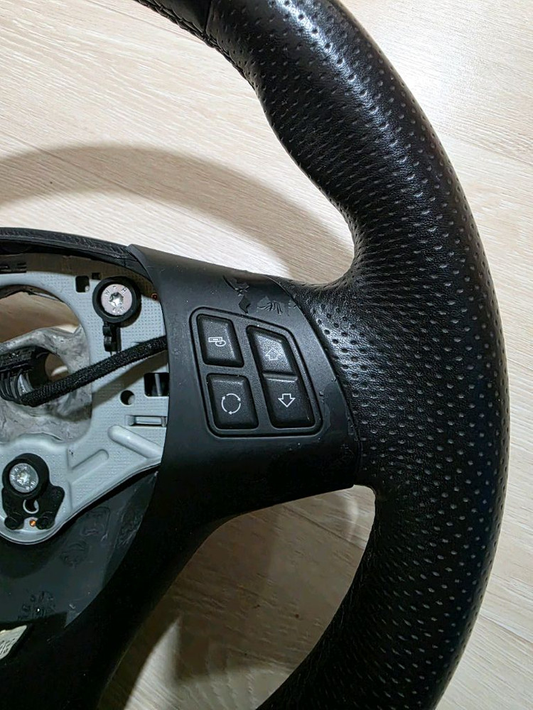 bmw e90 3시리즈 m핸들 팝니다--4